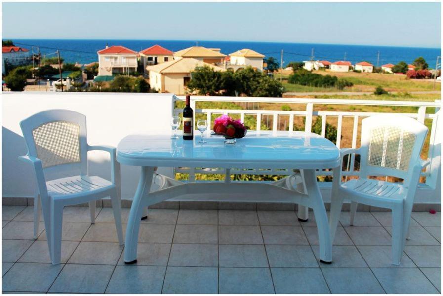 Retreat Apartments In Drosia - Apartment For 3 Makris Gialos  ภายนอก รูปภาพ