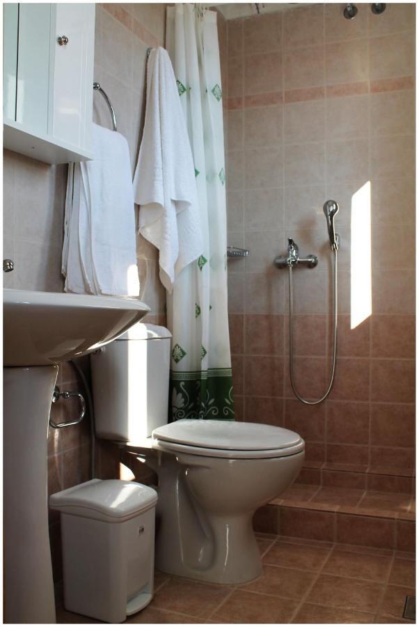 Retreat Apartments In Drosia - Apartment For 3 Makris Gialos  ภายนอก รูปภาพ